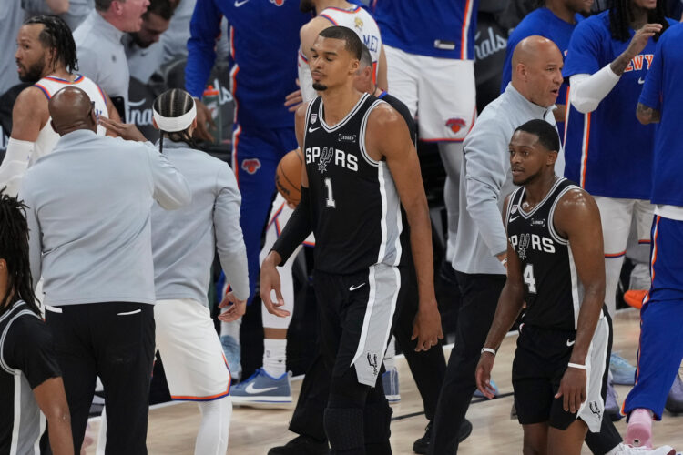 Spurs, Knicks know they have to be better